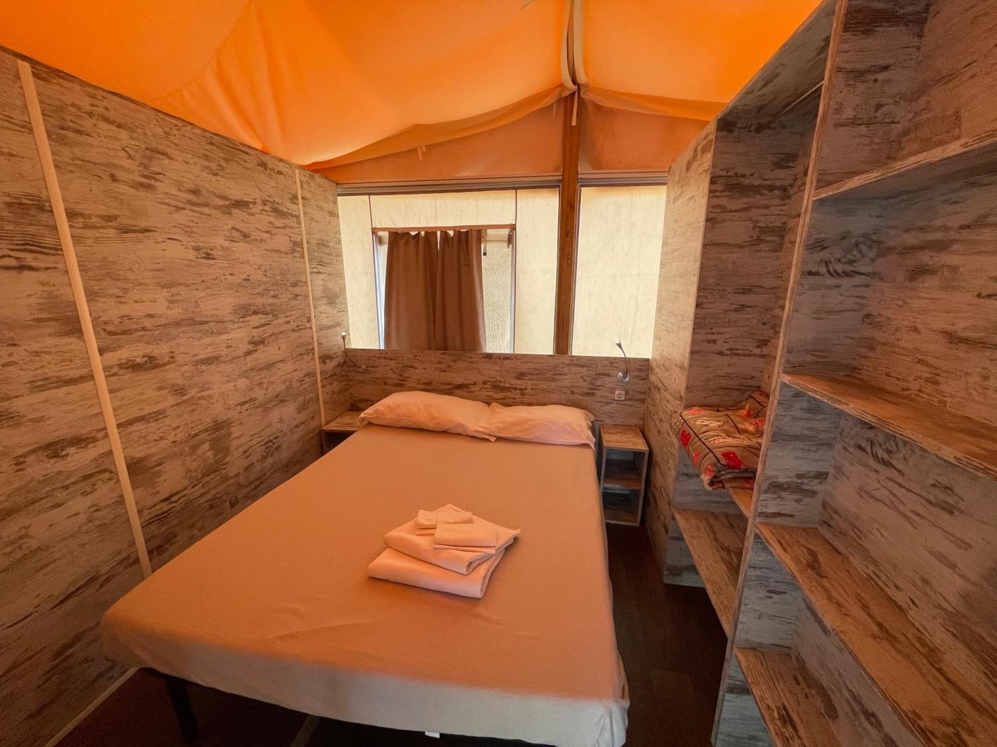 Camping I Melograni Marina Di Bibbona Bagian luar foto
