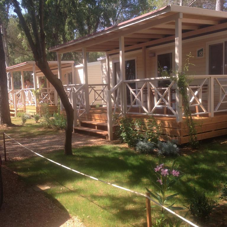 Camping I Melograni Marina Di Bibbona Bagian luar foto