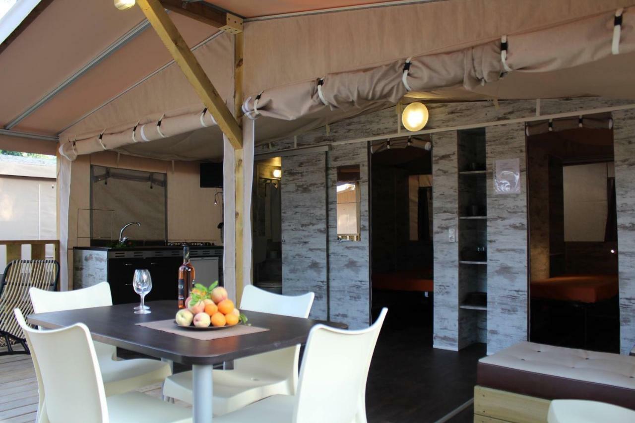 Camping I Melograni Marina Di Bibbona Bagian luar foto