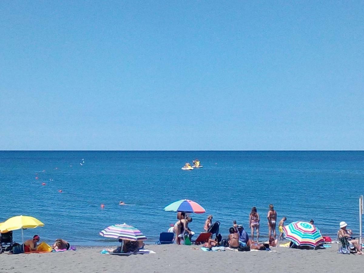 Camping I Melograni Marina Di Bibbona Bagian luar foto